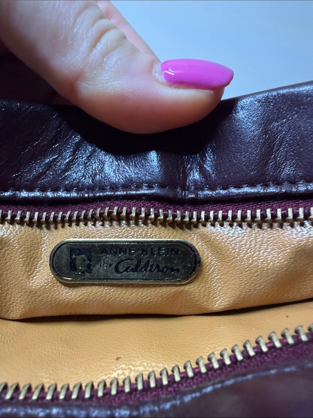 Vintage Anne‎ Klein Burgundy Leather Zip Clutch with Gold Accent - Picture 2 of 5